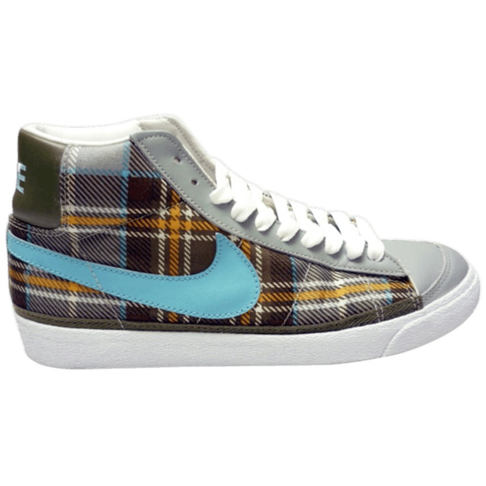 Nike Blazer Mid “Schoolgirl” Edition 2004
